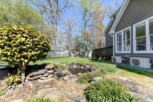 3206 Cardinal Ridge Dr, Greensboro NC  27410-8250 exterior