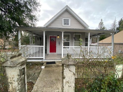 403 Chapel St, Grass Valley CA  95945-7112 exterior