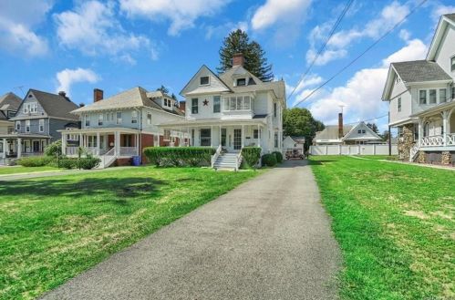 123 Highland Ave, Middletown, NY 10940-4712
