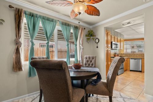 118 Arroyo Ct, Vacaville CA  95687-5204 exterior
