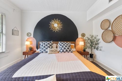 1708 Main St, Georgetown TX 78626-7924 exterior