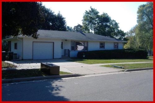 520 Bradford Dr, Waterloo, WI 53594-1007