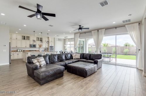 23937 223rd St, Queen Creek, AZ 85142-4884