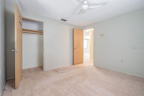 3249 Holiday Lake Dr, Tarpon Springs FL  34691-5013 exterior