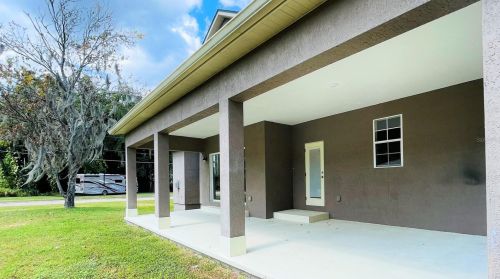 438 Palm Dr, Sanford FL  32771-9502 exterior