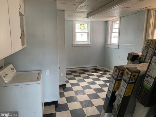 1723 Paxton St, Harrisburg PA 17104-2636 exterior