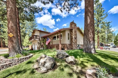 956 Springwood Ct, South Lake Tahoe, CA 96150-2828