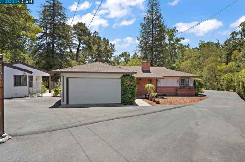 3304 Cowell Rd, Concord, CA 94518-1423
