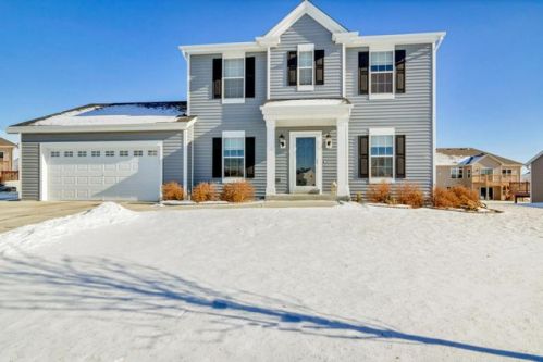 580 Lambert Dr, Slinger, WI 53086-3200
