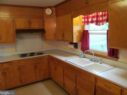 12180 Montford Rd, Madison Mills VA  22960-2017 exterior