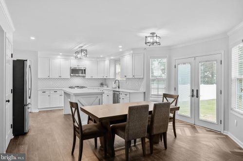 17 Hillside Ln, Berlin Boro NJ  08009-1703 exterior