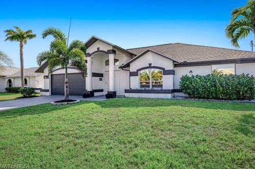 4703 25th Ct, Cape Coral, FL 33914-6138