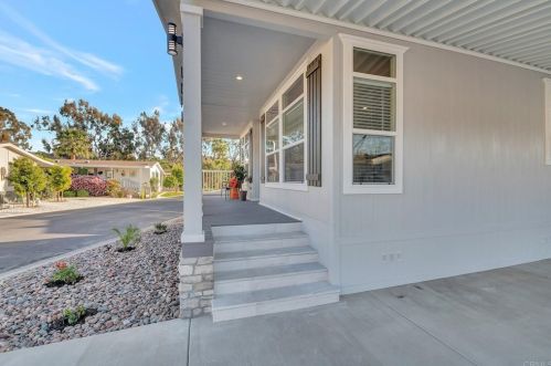 3340 Don Tomaso Dr, Carlsbad CA  92010-3951 exterior