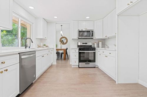 30669 Southern Cross Rd, Temecula CA  92592-3249 exterior