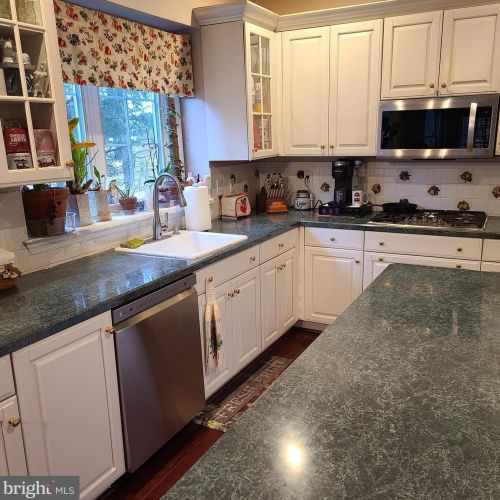 1139 Wilson Ave, Glen Mills PA  19342-9610 exterior