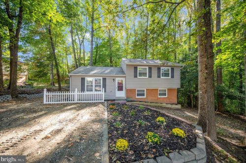 5512 Carousel St, Fredericksburg VA  22407-1243 exterior