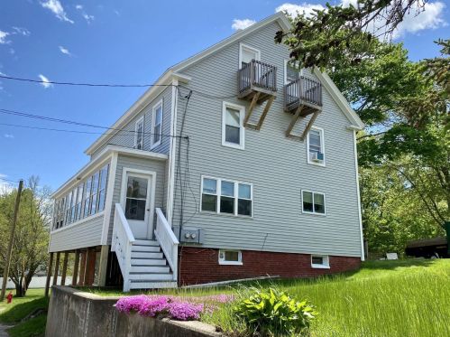 337 Main St, Somersworth NH  03878-2111 exterior
