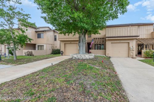 1746 Figtree Dr, Titusville, FL 32780-3322