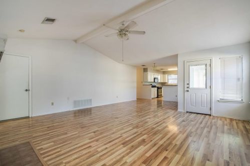 13000 Campos Dr, Austin TX  78727-7042 exterior