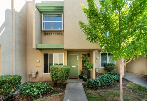 2942 Yulupa Ave, Santa Rosa, CA 95405-8658