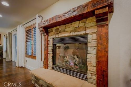 33068 Regina Dr, Temecula CA  92592-1472 exterior