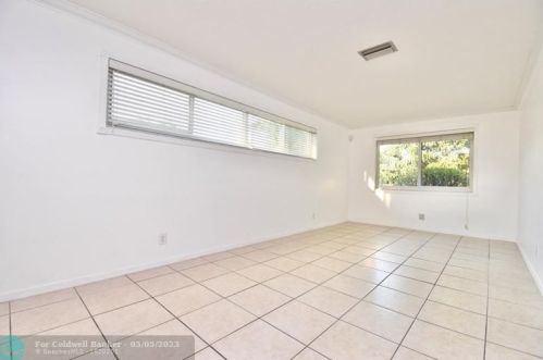 2131 52nd Ave, Hollywood FL  33021-3308 exterior