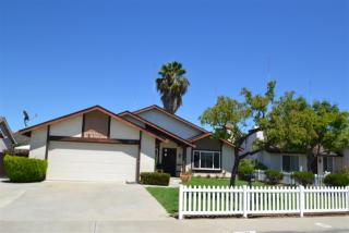 9575 Bundy Dr, Santee, CA 92071-2769