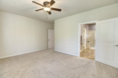 9860 Westminster Way, Elk Grove CA  95757-5124 exterior