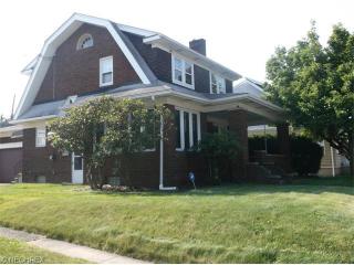 1207 Main St, Akron, OH 44301-1303