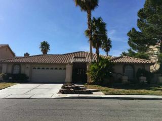 3765 Emerald Bay Cir, Las Vegas NV  89147-6817 exterior