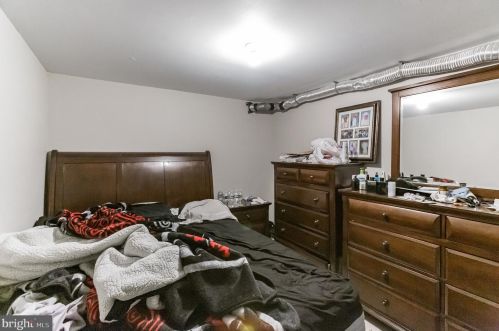 1092 Hopkins Ave, Manor PA  19036-1222 exterior