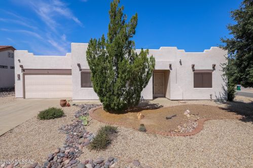 744 Fountain Creek Dr, Green Valley, AZ 85614-3273