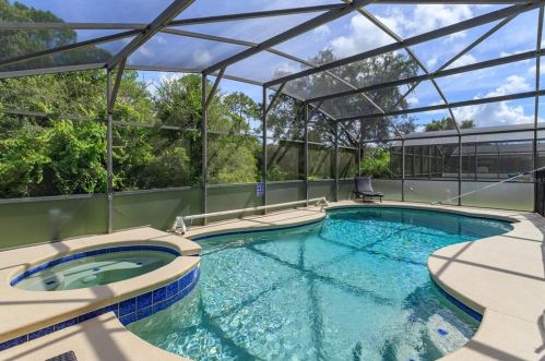 2005 Royal Ridge Dr, Davenport, FL 33896-3096