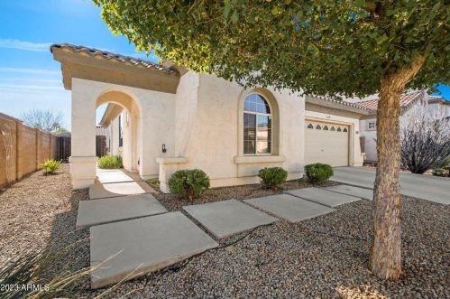 2031 Carla Vista Dr, Chandler, AZ 85225-8272