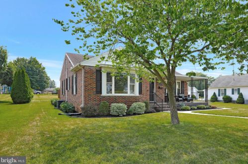 153 Maple Ave, Upton, PA 17225-1325