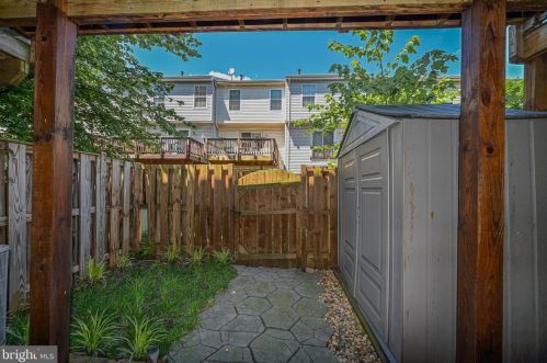 14313 Legend Glen Ct, Gainesville, VA 20155-1560