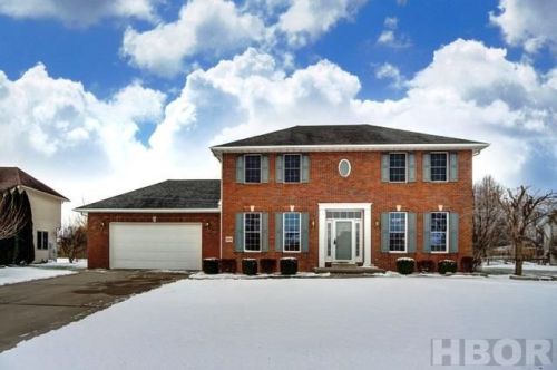 8352 Indian Lake Dr, Findlay, OH 45840-8745