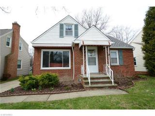150 Eastbrook Dr, Cleveland, OH 44132-1312