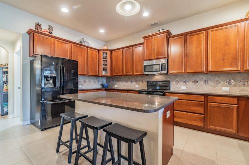 7101 Derwent Glen Cir, Land O Lakes, FL 34637-7535