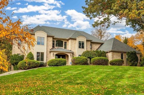 87 Peria Dr, Rocky Hill, CT 06067-1741