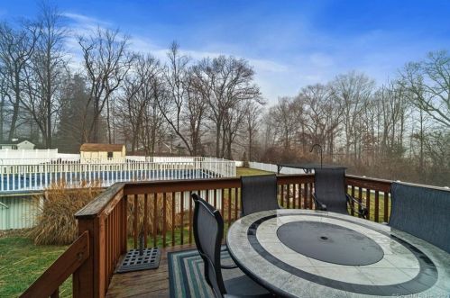 3 Killen Rd, Wallingford CT  06492-2697 exterior