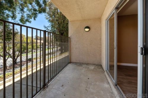 2340 Hosp Way, Carlsbad CA  92008-1225 exterior