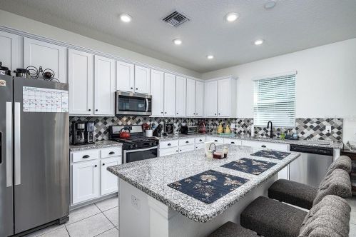 8009 Sequester Loop, Land O Lakes, FL 34637-7591