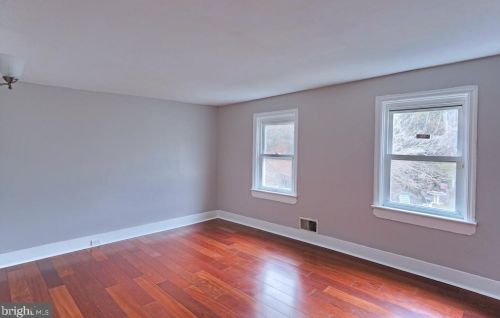 211 Basin St, Norristown PA 19401-4060 exterior