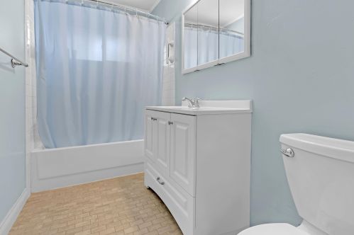 8555 Dobyns Dr, Santee CA  92071-3907 exterior