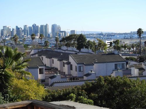 1885 Titus St, San Diego, CA 92110-2139