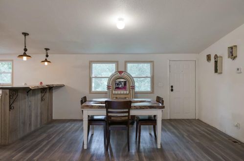 16501 Williams Rd, Conroe TX 77303-3496 exterior