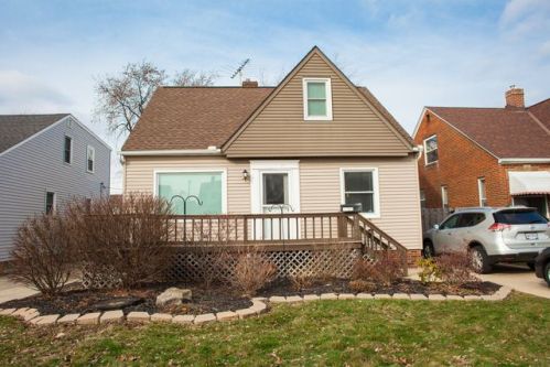 6606 Belmere Dr, Cleveland OH  44129-5115 exterior