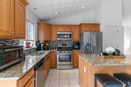 25 Ricci Dr, North Providence RI  02911-2417 exterior