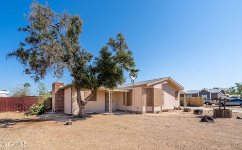 3802 Mohawk Ln, Glendale, AZ 85308-2125